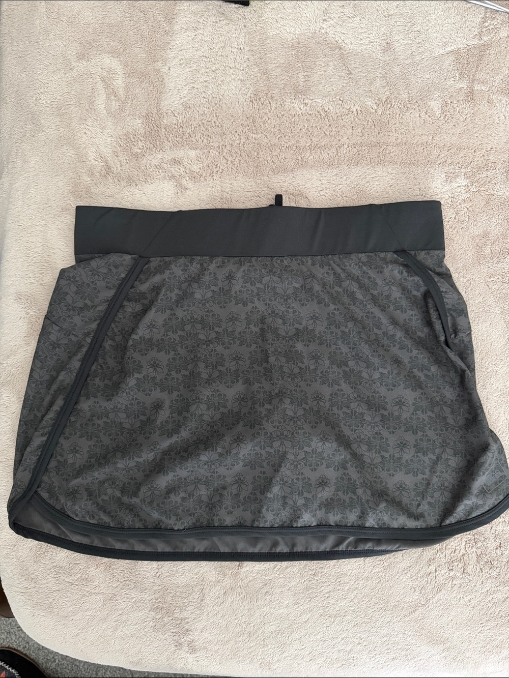 REI Women Active Skort Size Small
